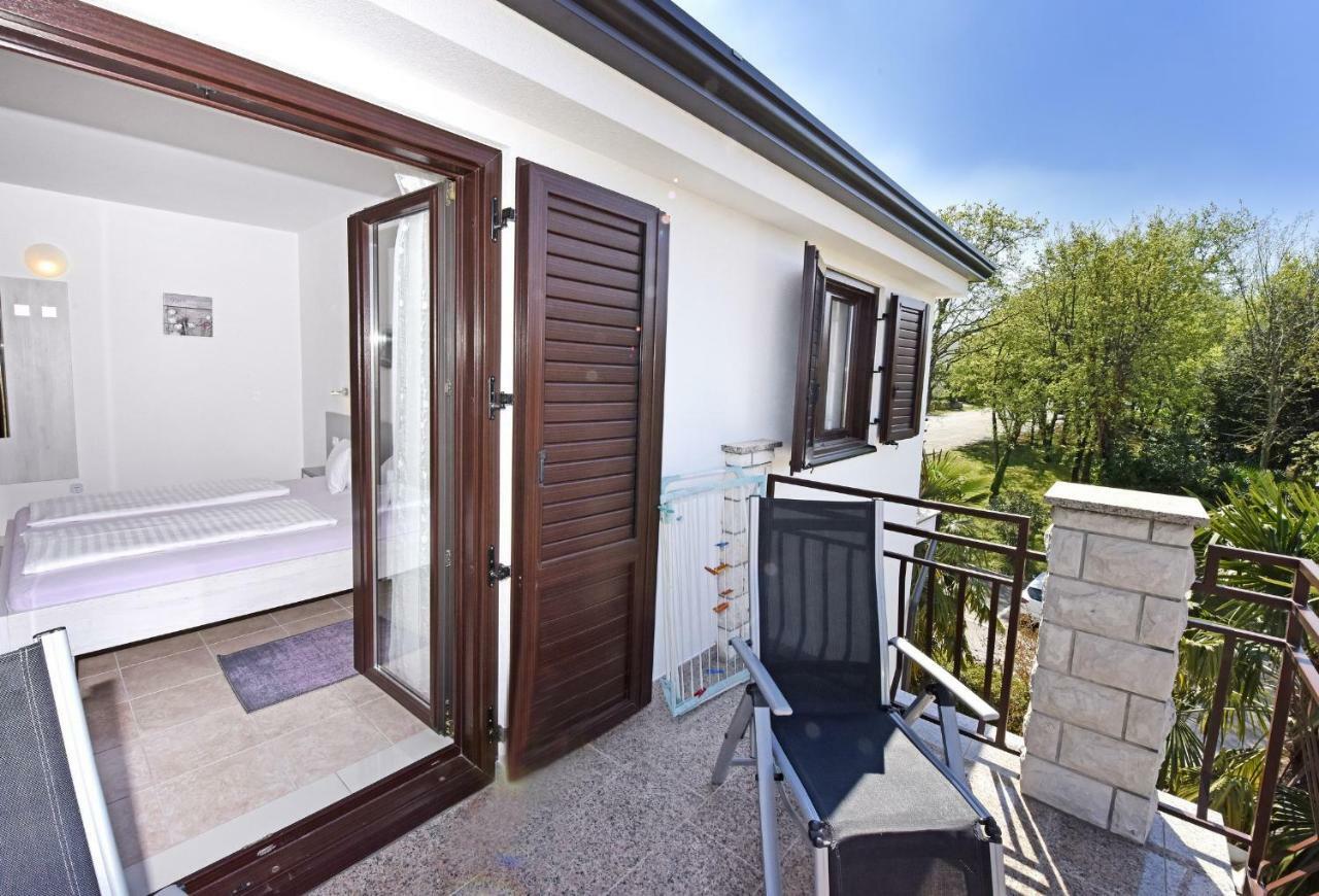 Ferienwohnungen Erika Porec Exterior photo